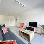 Unlock The Island - Local Insights For Your Apartament